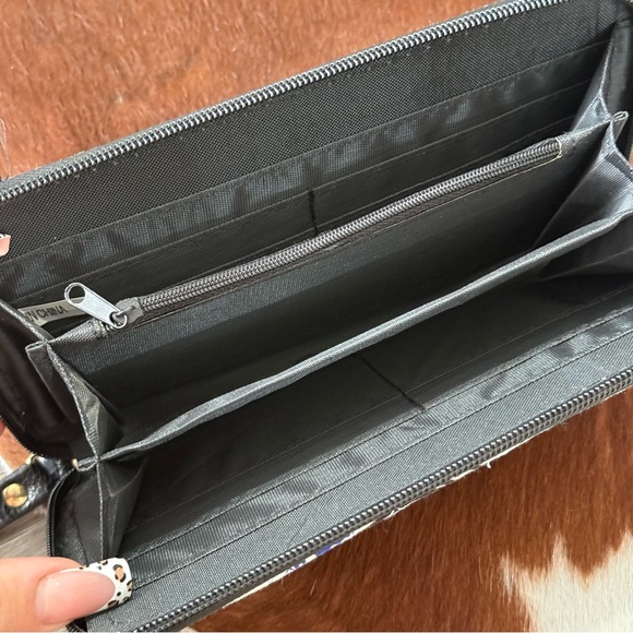 Blue and Black Paisley Women's Clutch - Picture 4 of 4